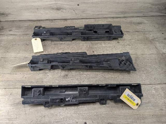 12-18 OEM BMW F30 F31 Left Driver Side Skirt Rocker Panel Bracket SET
