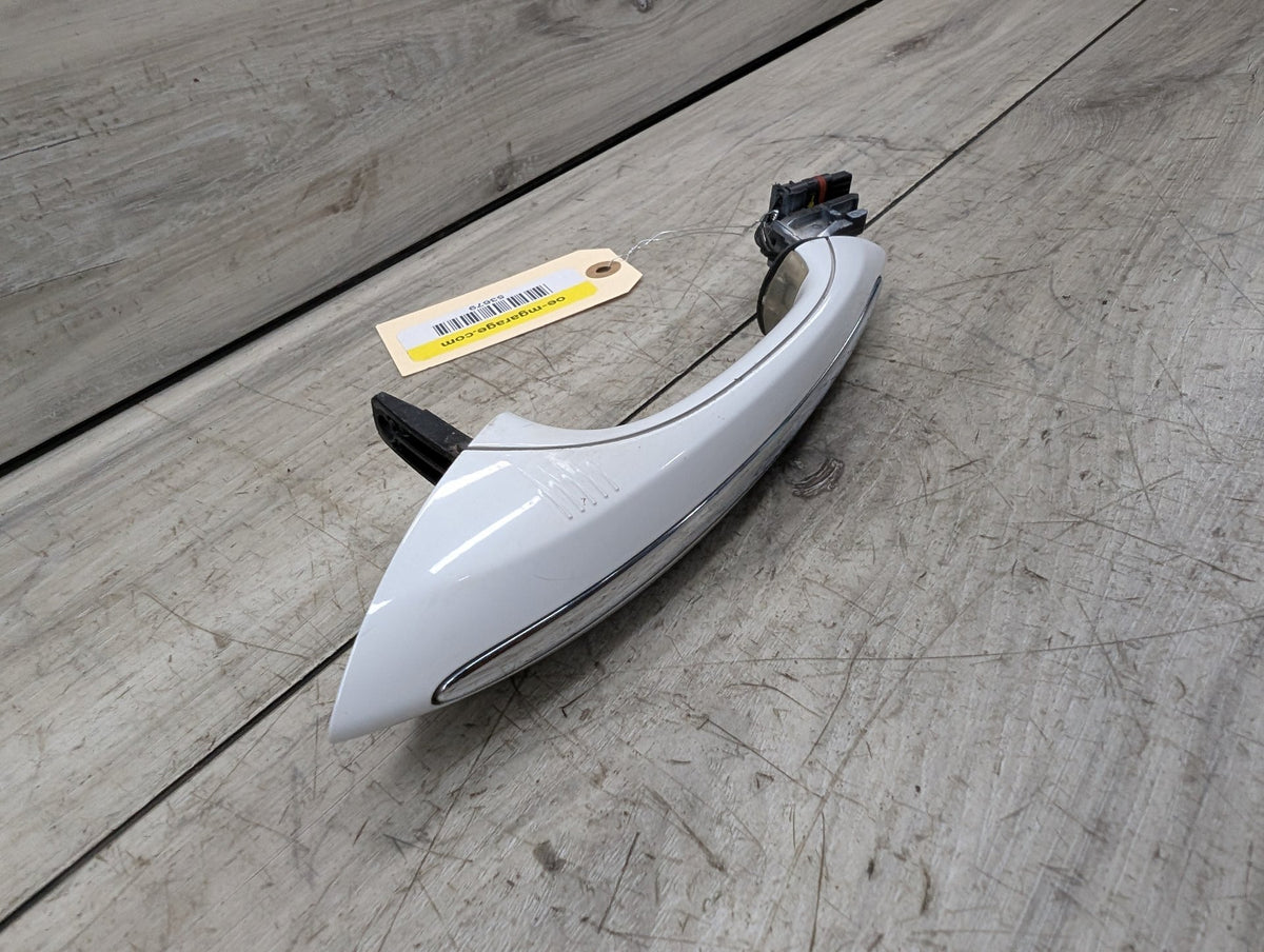 2011-2016 BMW 528i F10 Front Right Passenger Exterior Door Handle w/ Comfort Access 7305276 OEM BMW F02 F06 F10 F13 M5 Front Rear Right Passenger Door Handle COMFORT ACCESS OEM