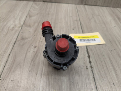 16-19 OEM BMW G11 G12 G30 M550 750 M760 Auxiliary Electric Coolant Water Pump