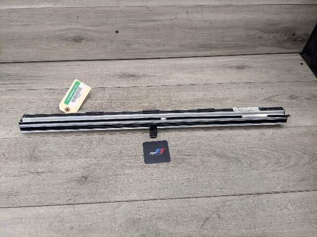 15-19 OEM BMW F16 F86 X6 REAR Right Passenger Door Window Roller Sunshade Blind