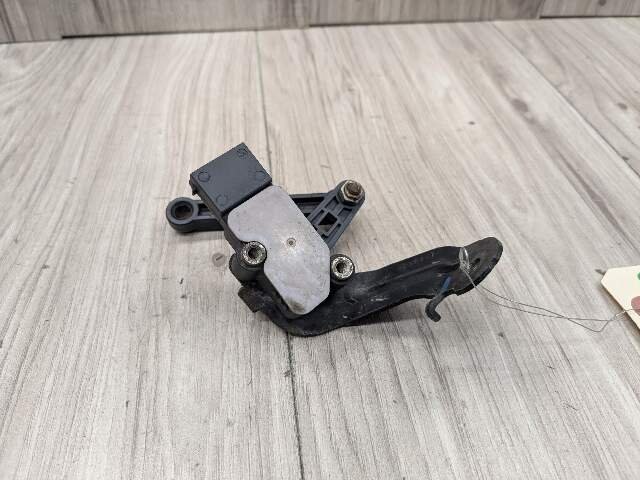 2015 BMW X5 F15 Suspension Height Level Sensor 6867646