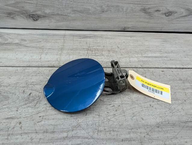 1996 - 2003 BMW Z3 E36 Gas Cover 7509290 M54B25O0