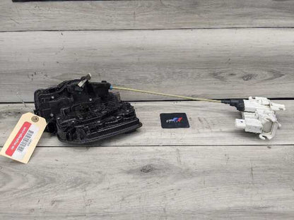 2016 BMW 750i G12 Rear Left Driver Door Latch Lock Actuator w/ Soft Close 2581897 16-22 OEM BMW G11 G12 REAR LEFT DRIVER Side Door Lock Latch Actuator SOFT CLOSE