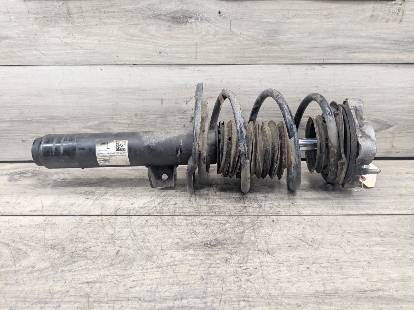 2020 BMW 330i G20 Front Left Driver Spring Strut Shock Absorber 6879309 19-25 OEM BMW G20 330iX AWD Front Left Driver Side Spring Strut Shock Absorber