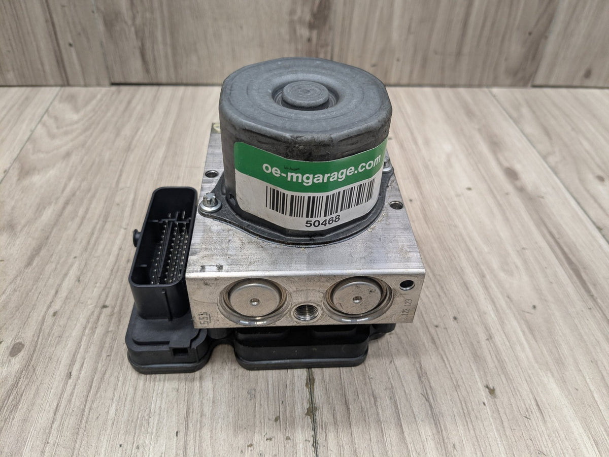 OEM Mercedes W212 E350 E550 ABS Brake Pump Anti Lock Dynamic Stability Control