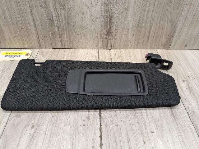 17-20 OEM BMW F90 G30 530 540 M550 M5 Interior Right Passenger Sun Visor Black