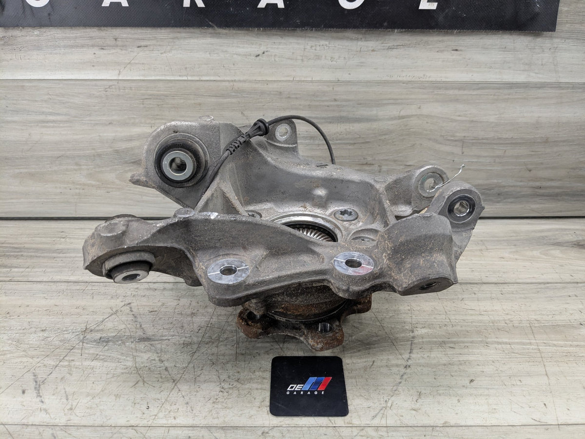 2021 BMW M340i G20 Rear Left Driver Spindle Knuckle w/ Bearing 6899305 19-25 OEM BMW G20 330 M340 REAR Left Driver Knuckle Wheel Hub Spindle Bearing OEM