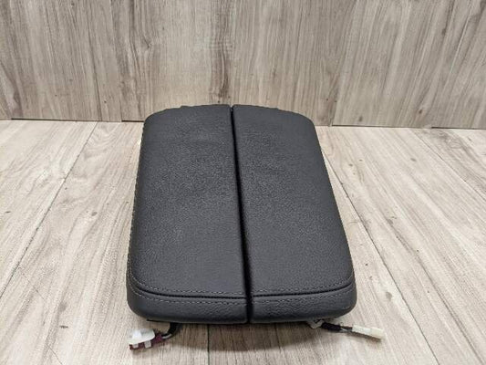 16-22 OEM BMW G11 G12 740 750 M760 Center Console Arm Rest Armrest Leather Black