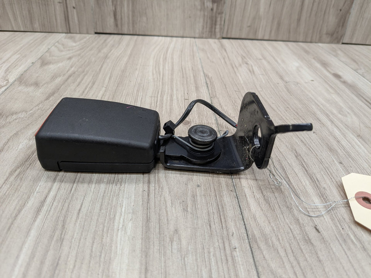 18-25 OEM BMW G01 G02 F97 X3 X4 REAR Left Driver Side SeatBelt Seat Belt Buckle