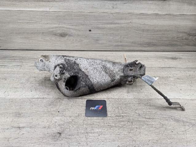 09-13 OEM BMW E70 X5 Left Driver Side Engine M57 Mounting Support Bracket