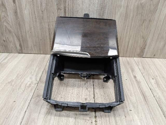 OEM BMW F90 G30 G32 530 540 M550 M5 Center Console Storage and Cupholder W/ USB