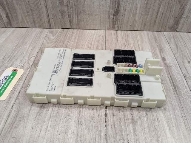 OEM BMW F22 F30 F32 F33 F36 F80 F82 Body Control Junction Box Module FEM