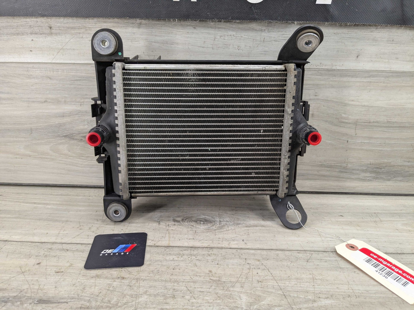 OEM BMW F22 F23 F30 F32 F33 F36 335 440 Engine Oil Auxiliary Secondary Radiator