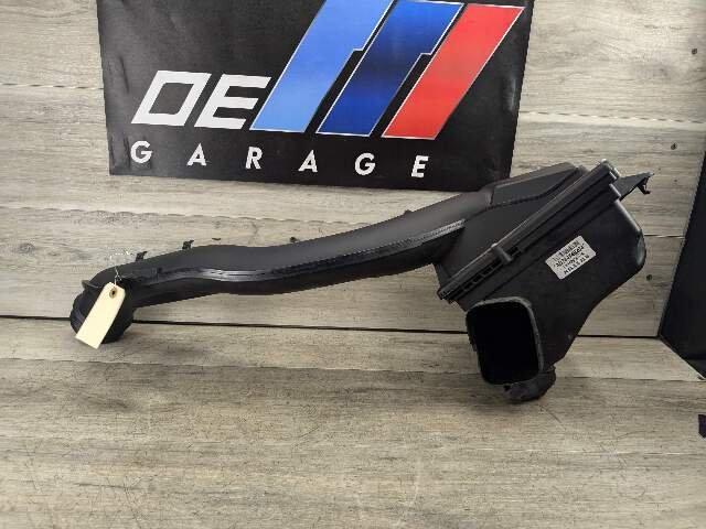 15-20 OEM BMW F80 F82 F83 F87 M2 M3 M4 S55 Left Driver Air Intake Filter Airbox