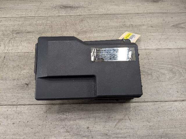 1996 - 2003 BMW Z3 E36 Front Power Distribution Fuse Box 1387590 M54B25O0