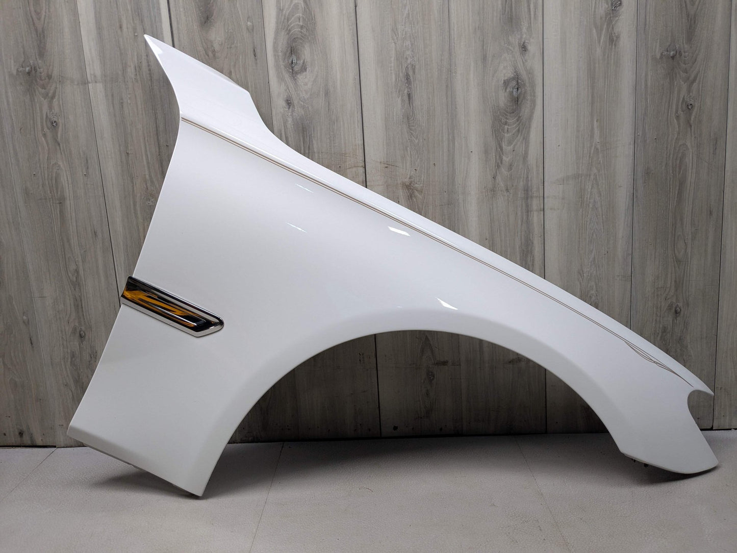 09-15 OEM BMW F01 F02 740 750 Front Right Passenger Side Fender Panel White 300 White ALPINWEISS III (300)