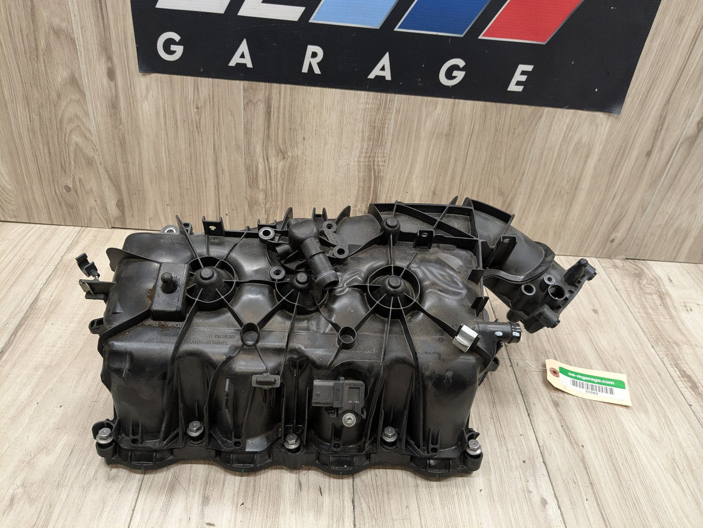 OEM BMW G01 G20 G26 G30 230 330 430 530 X3 Engine B46 Intake Manifold 8647975
