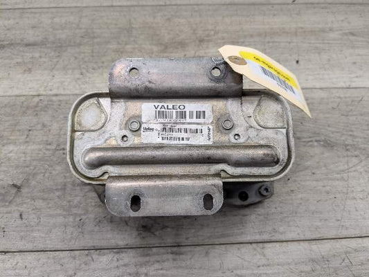 2011-2016 BMW 528i F10 Tranmssion Oil Cooler 7638582 OEM BMW F10 528 Engine N20 Transmission Oil Cooler Heat Exchanger
