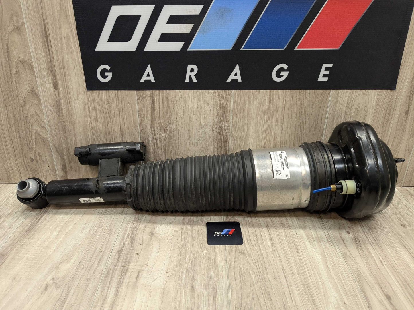 16-22 OEM BMW G11 G12 740 750 B7 REAR Right Passenger Air Suspension Shock Strut