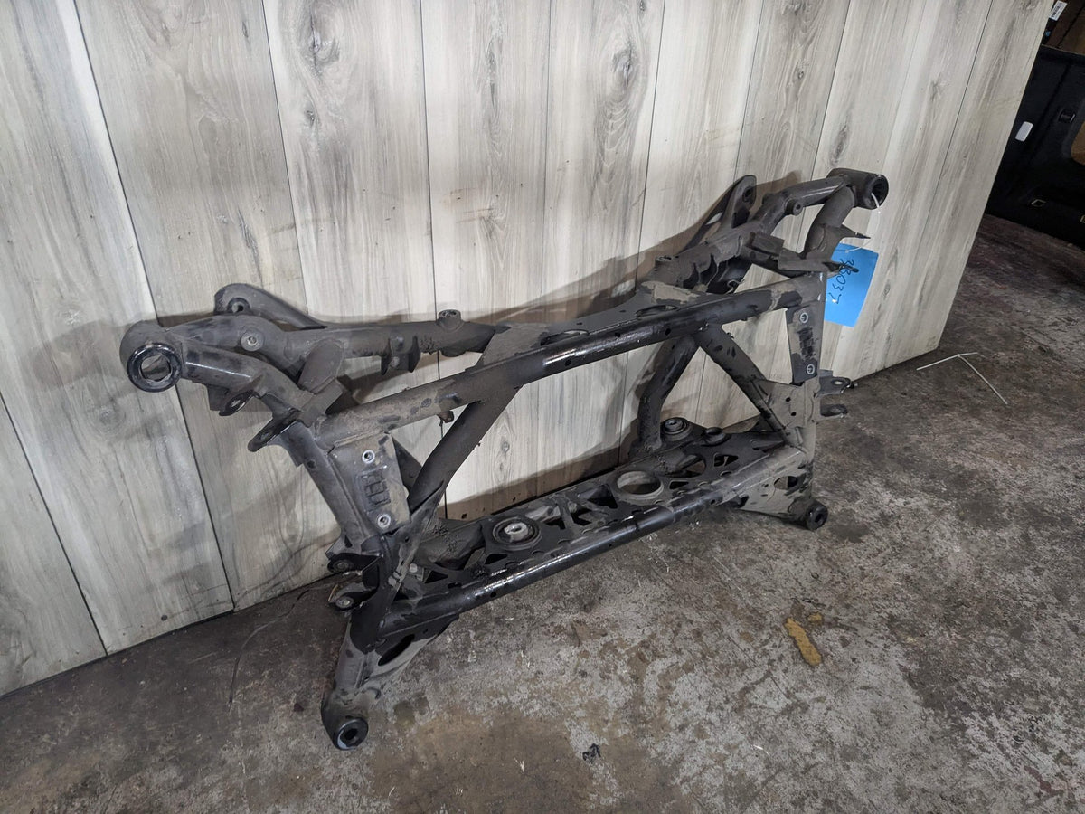 2015 BMW M4 F82 Rear Axle Support Crossmember Subframe 2284640 OEM BMW F80 F82 F83 F87 M2 M3 M4 Rear Axle Carrier Support Suspension Subframe OEM
