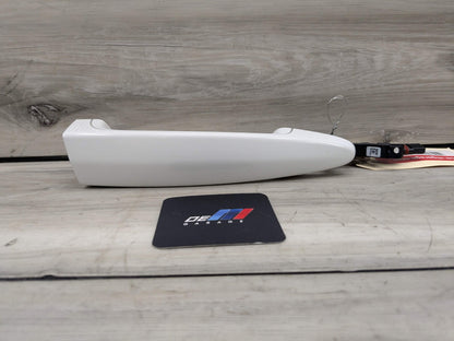 OEM BMW F23 F30 F32 F80 F82 M3 Right Passenger Door Handle COMFORT ACCESS White