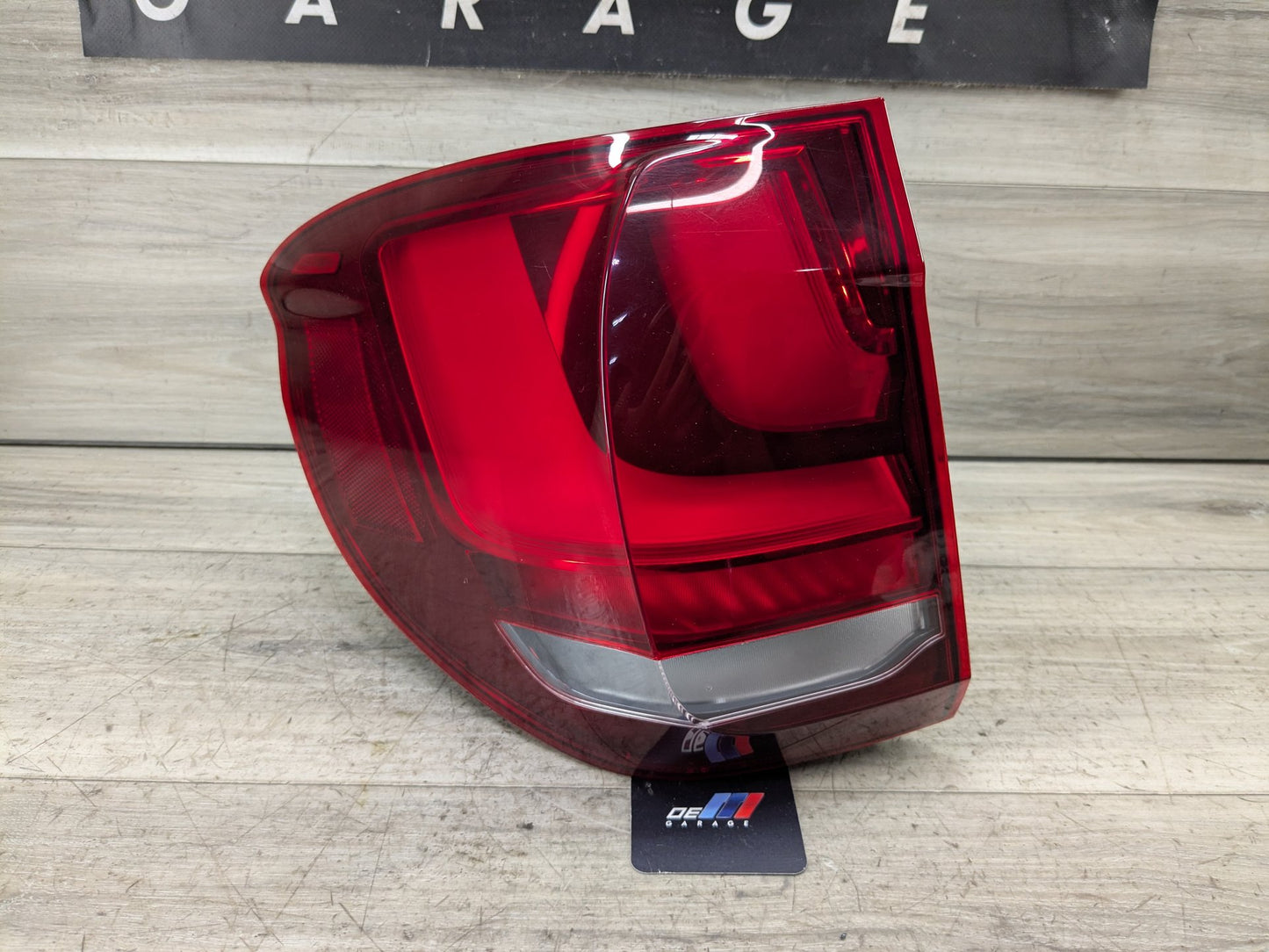 14-18 OEM BMW F15 F85 X5 X5M Rear Left Driver Side Outer Stop Tail Light