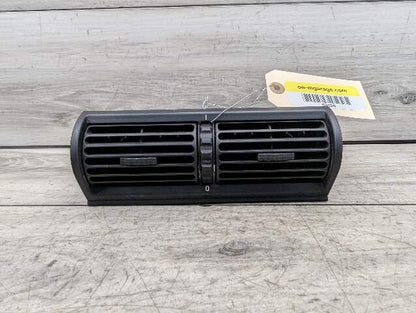 1996 - 2003 BMW Z3 E36 Dashboard Dash Board Middle Center Air Vent 8397713 M54B25O0