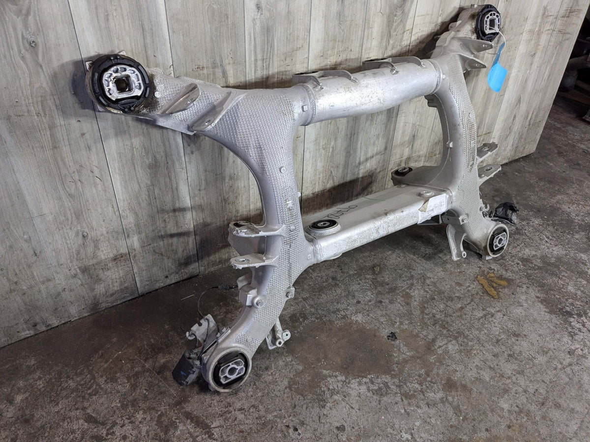 2020 BMW X5 G05 Rear Axle Support Crossmember Subframe 6894149 OEM BMW G05 G06 G07 X5 X6 X7 Rear Axle Subframe Suspension Carrier Crossmember OEM
