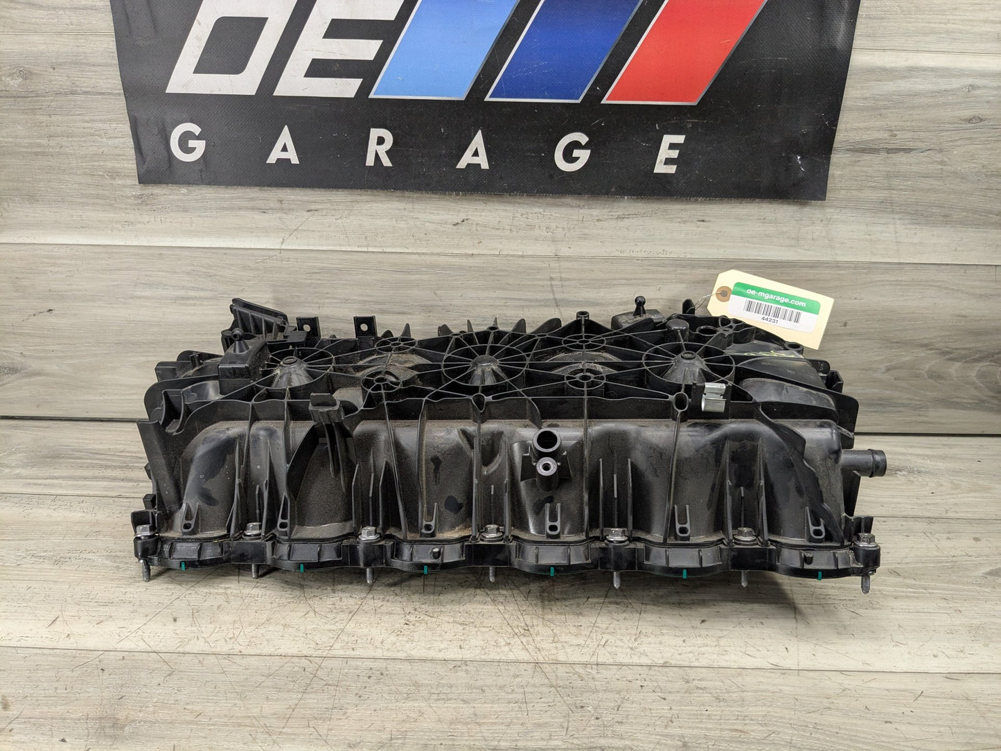 OEM BMW G01 G05 G12 G20 G42 G30 M340 M440 X3 Engine B58 Intake Manifold 8647977