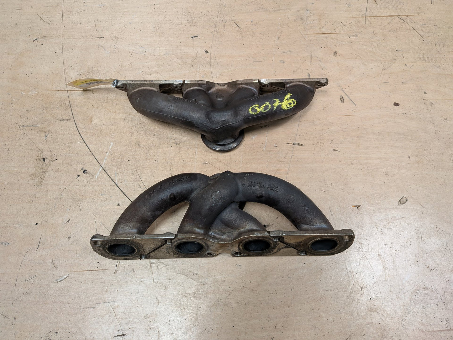 OEM BMW G11 G12 G30 Engine N63R V8 4.4L Twin Turbo Exhaust Manifold Headers SET