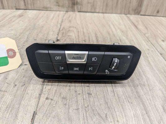 OEM BMW G20 G22 G23 G26 G42 G80 G82 M3 M4 Headlight Control Switch Light Module