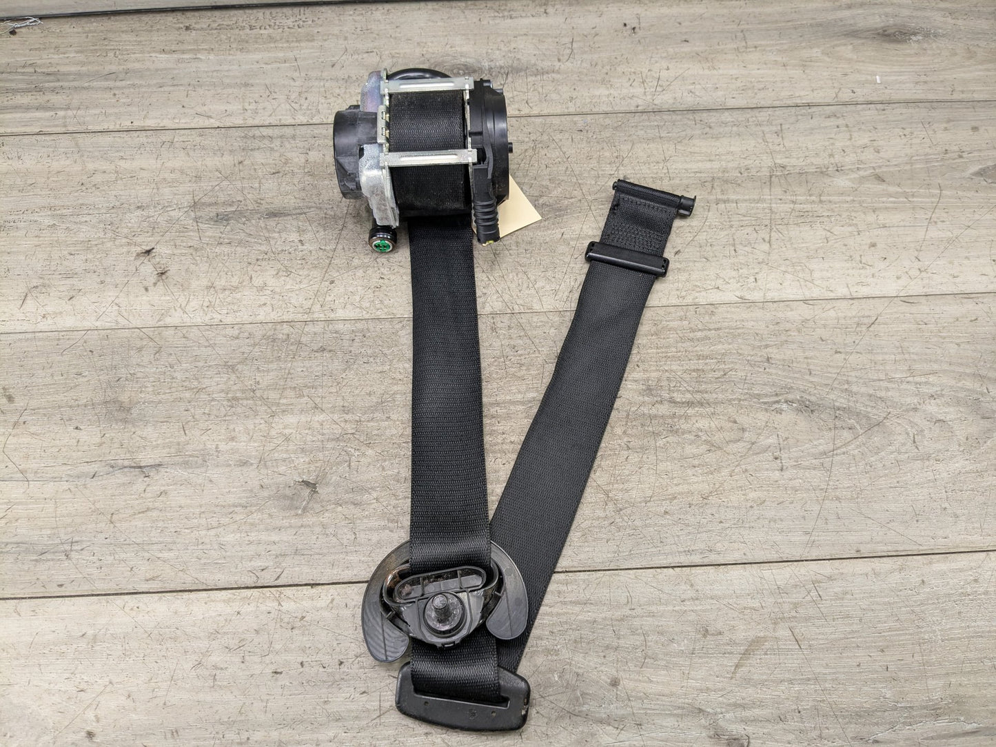 OEM BMW F15 F16 F85 X5 X6 Front Left Driver Seat Belt Seatbelt Retractor Black