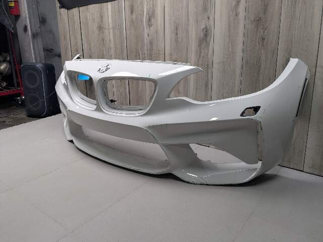 NOTE* 15-20 OEM BMW F87 M2 Front Bumper Cover Trim w/O PDC Holes White 300