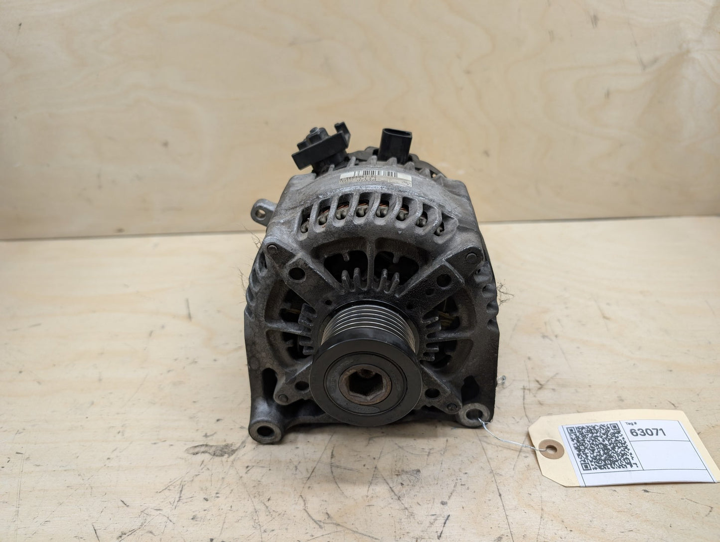 OEM BMW E84 F10 F22 F25 F30 F32 F36 N20 N26 Charging Alternator Generator 210A