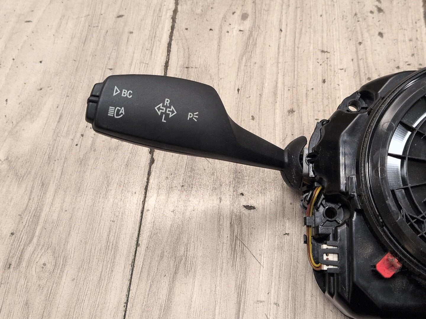 2012-2018 BMW M6 F06 Steering Wheel Sensor Clockspring 9354048
