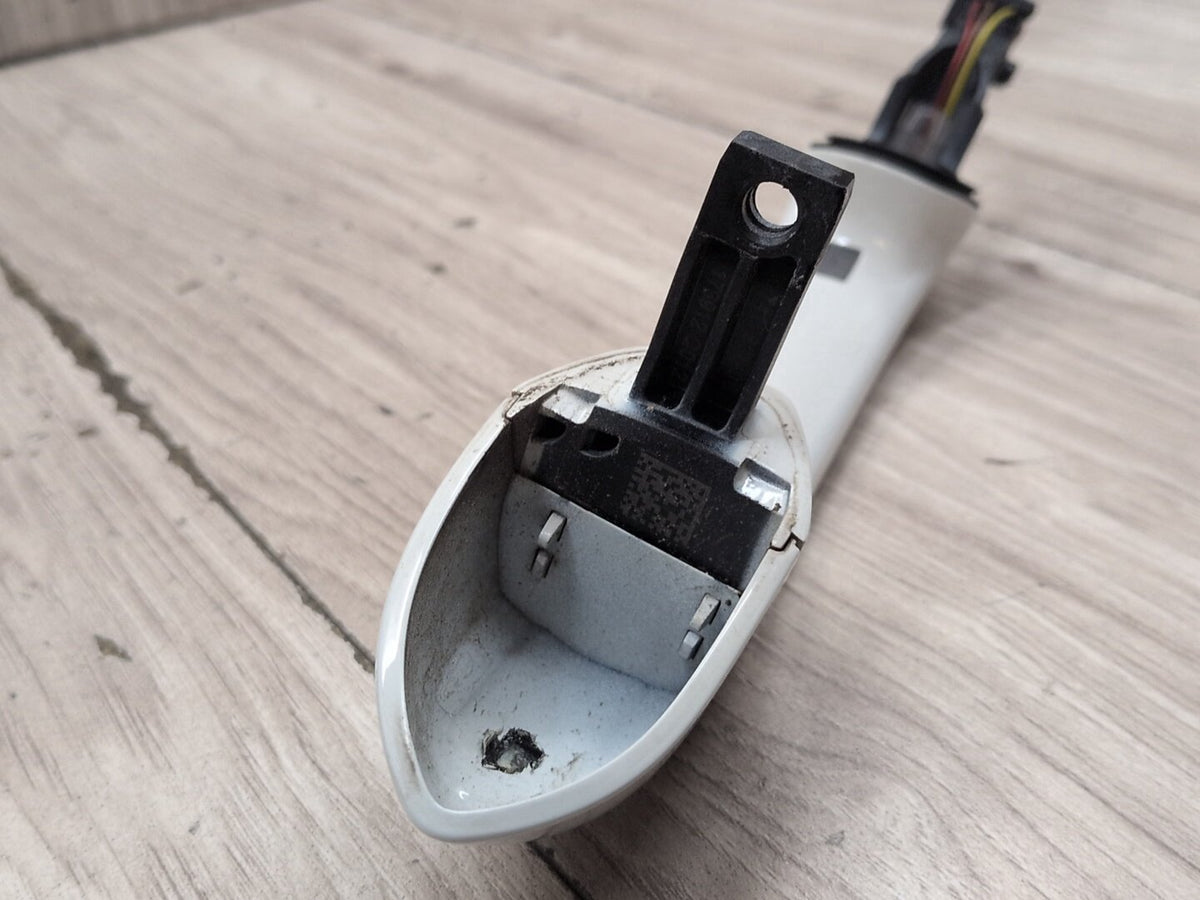 OEM BMW F90 G30 540 M550 Front Rear Right Passenger Door Handle COMFORT White