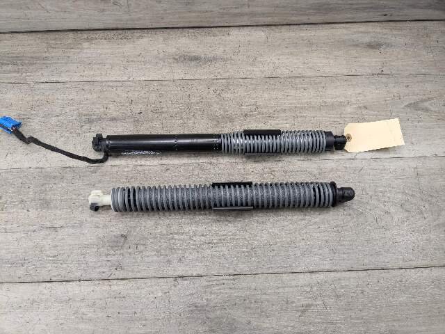 2017 - 2023 BMW M550i G30 Rear Left Right Liftgate Trunk Lid Strut Shock Supports SET 8737952 N63B44O2