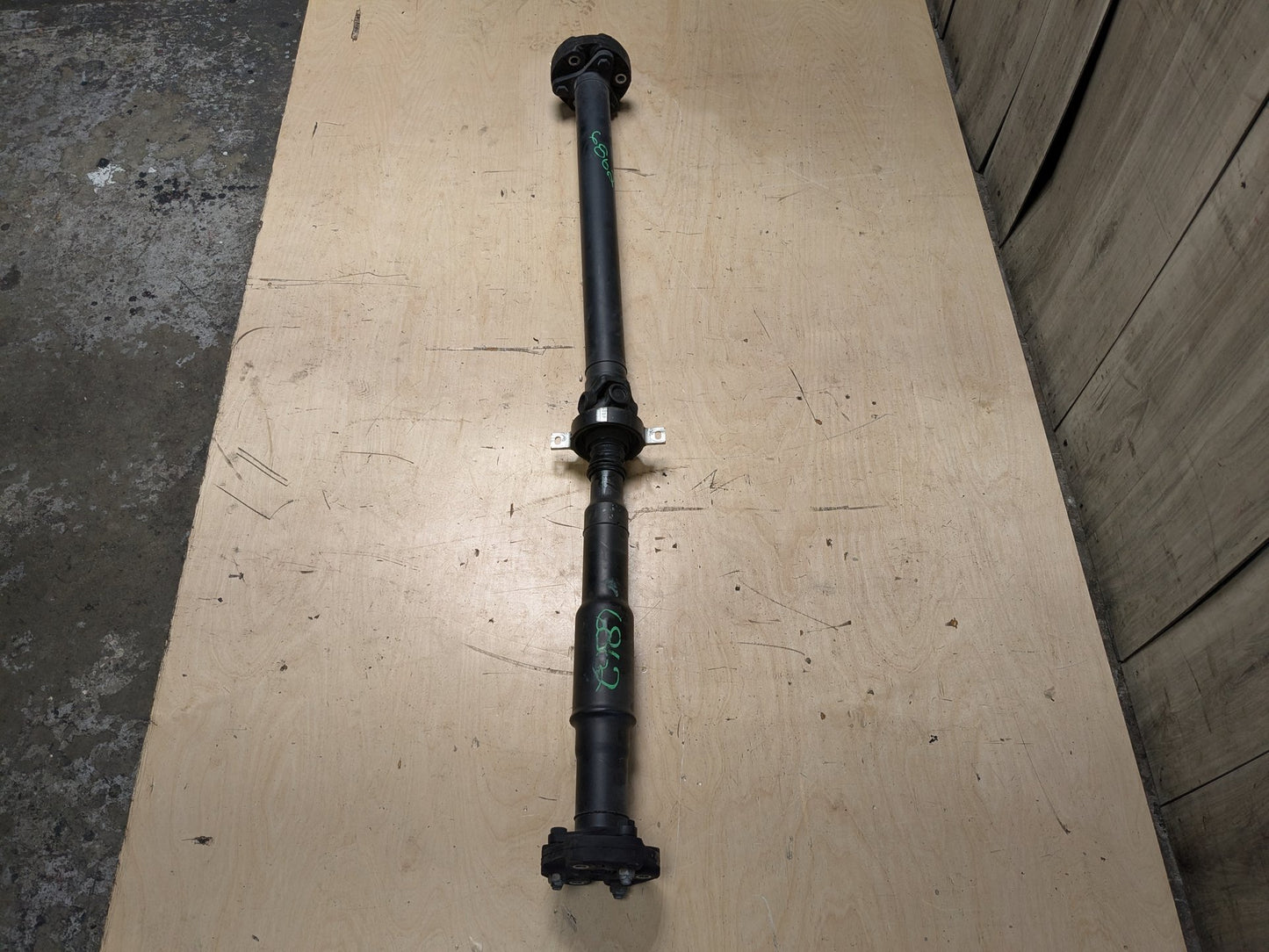 18-20 OEM BMW G30 M550 AWD Rear Drive Shaft Driveshaft Propeller