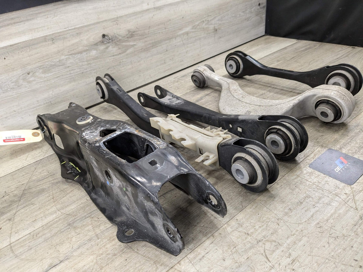 2020 BMW X5 G05 Rear Right Passenger Control Arms SET 6878016 19-23 OEM BMW G05 G06 G07 X5 X7 Rear Right Passenger Control Arm Wishbone SET