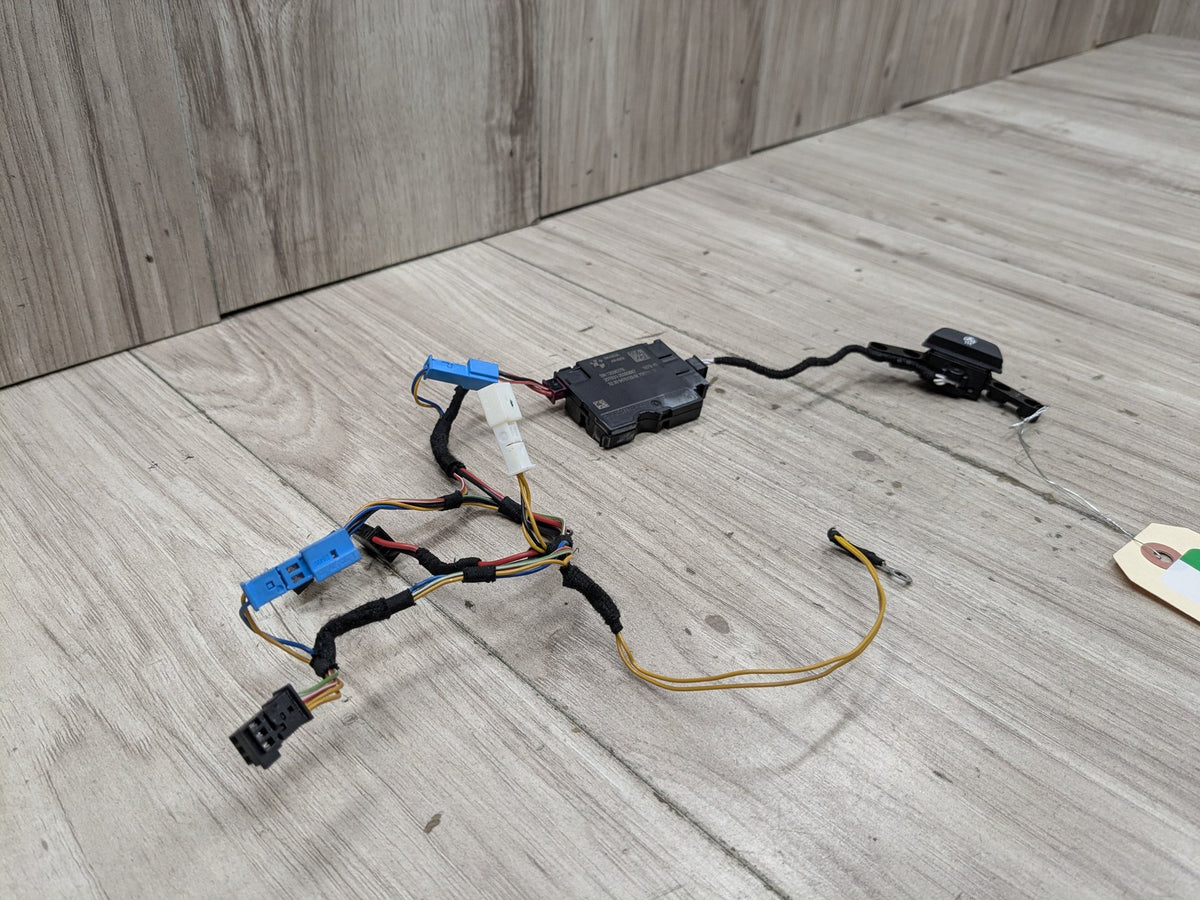 OEM BMW F44 G20 G22 G26 Steering Wheel Electronic Control w Heater Button Switch