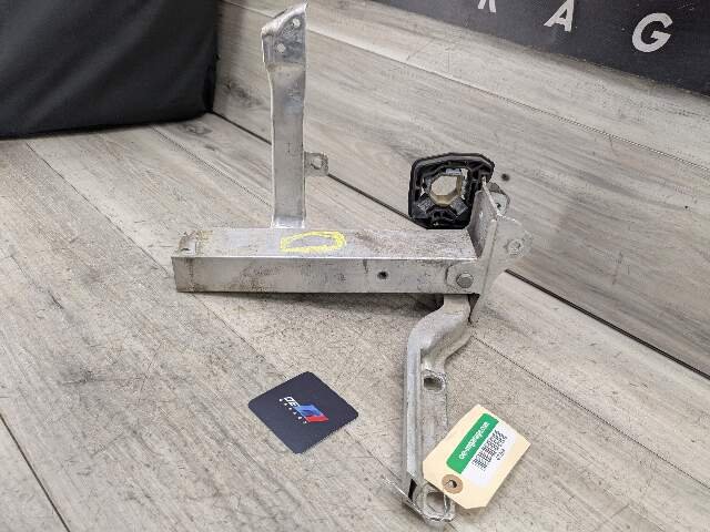 OEM BMW F01 F02 740 750 760 Front Left Driver Bumper Reinforcement Mount Bracket