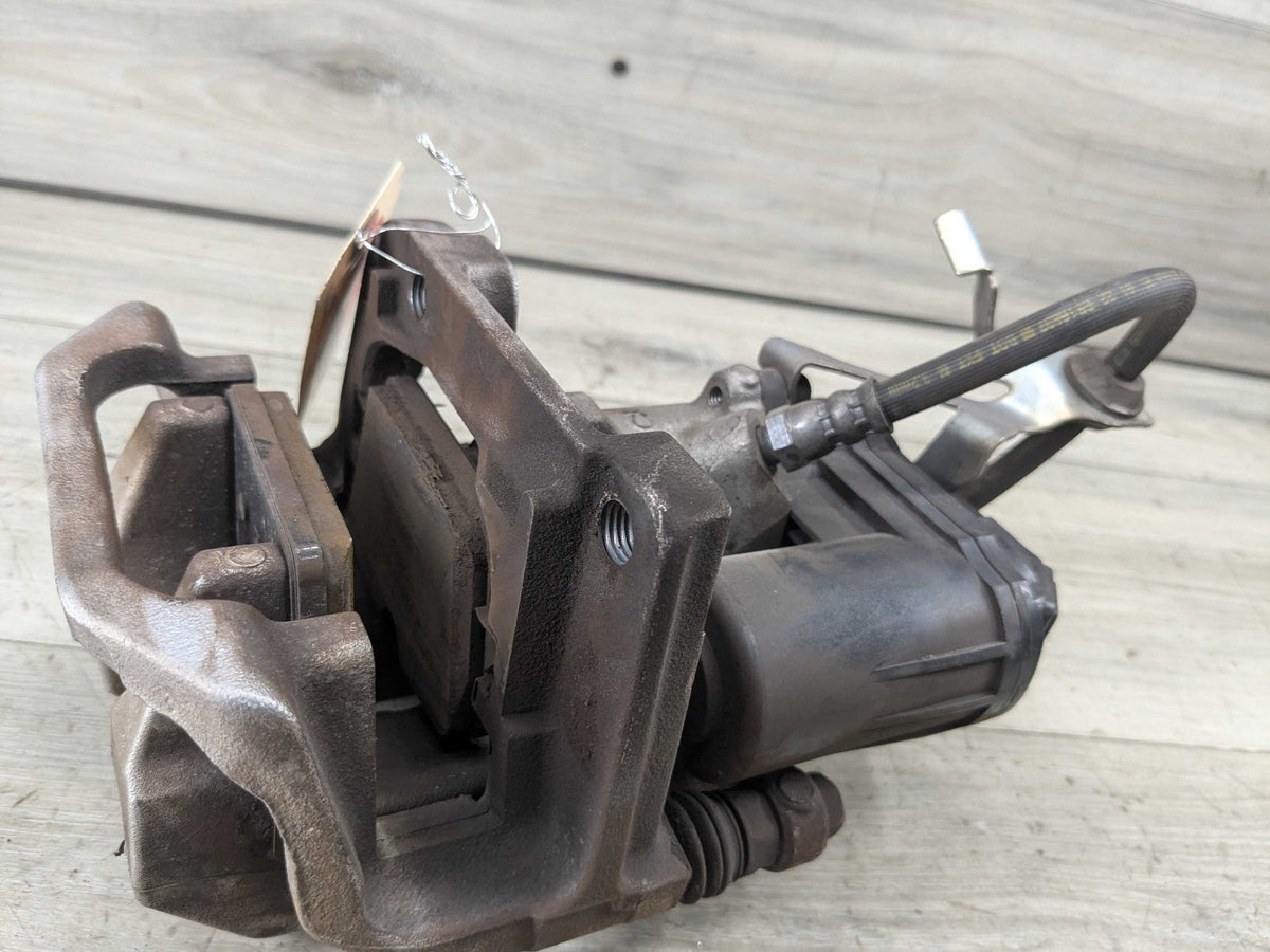 OEM BMW G20 G22 G23 G26 G42 330 M340 430 M440 REAR Left Driver Brake Caliper