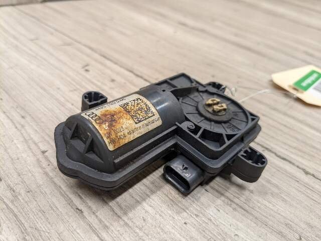2018 - 2024 Audi S5 B9 Muffler Exhaust Flap Actuator 4N0133246