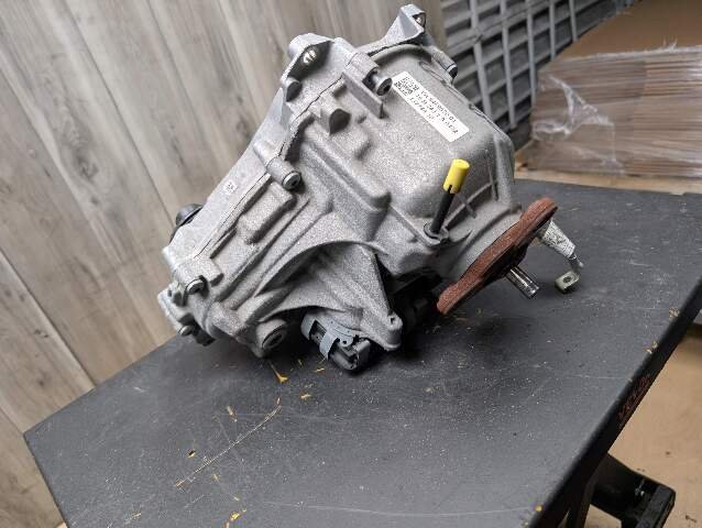 OEM BMW G06 G07 G11 G12 G20 G22 G30 Transmission Transfer Case Gearbox ATC13