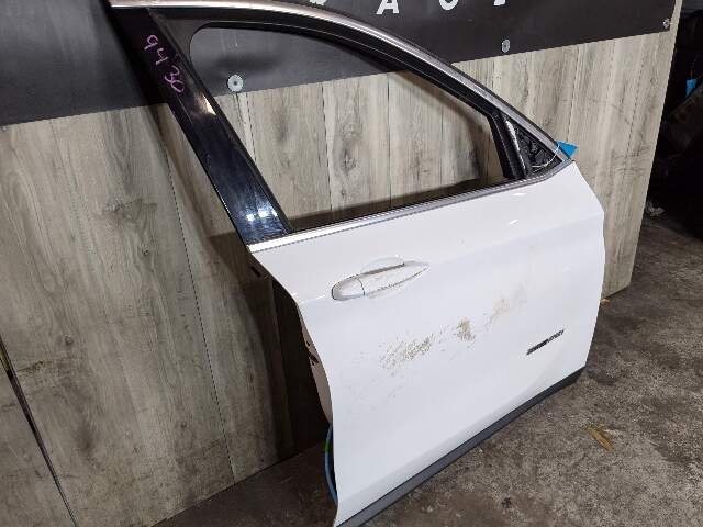 *16-22 OEM BMW F48 X1 Front Right Passenger Side Door Shell Panel White 300