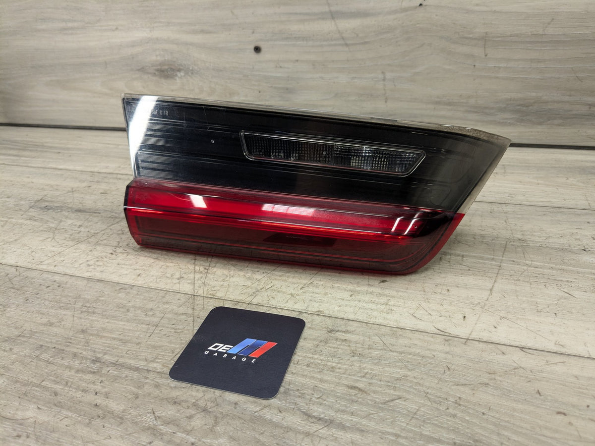 2021 BMW 330i G20 Rear Left Driver Inner Tail Light 7495089 PRE-LCI OEM BMW G20 G80 330 M340 M3 Rear Left Driver LED Inner Stop Tail Light OEM