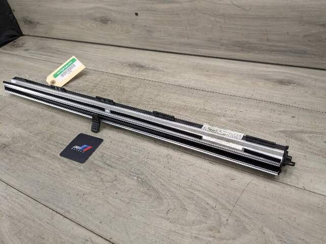 15-19 OEM BMW F16 F86 X6 REAR Right Passenger Door Window Roller Sunshade Blind