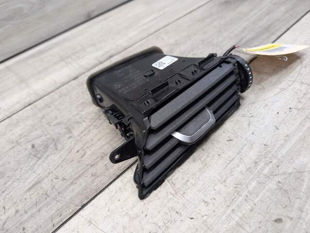 2017 - 2023 BMW M550i G30 Dashboard Dash Board Right Passenger Air Vent 9329585 N63B44O2