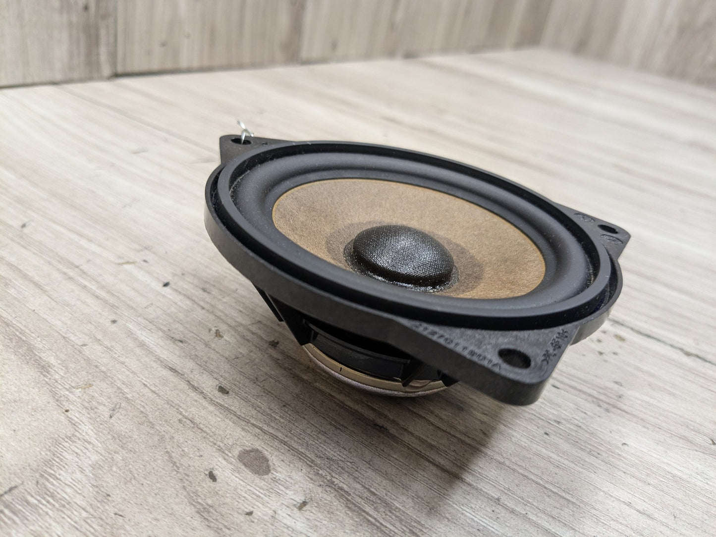 OEM BMW F44 F91 F93 G14 G15 G16 G20 G22 G23 G29 Top Hifi Mid Range Speaker HK