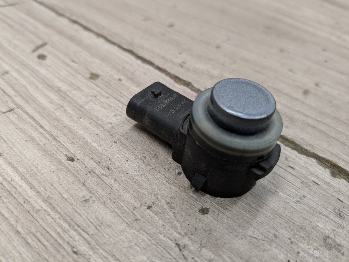 2017-2023 BMW M550i G30 Bumper PDC Parking Distance Sensor 9283200 15-20 OEM BMW F16 F90 F97 G01 G30 I12 i8 M5 X3 Bumper Parking PDC Sensor OEM